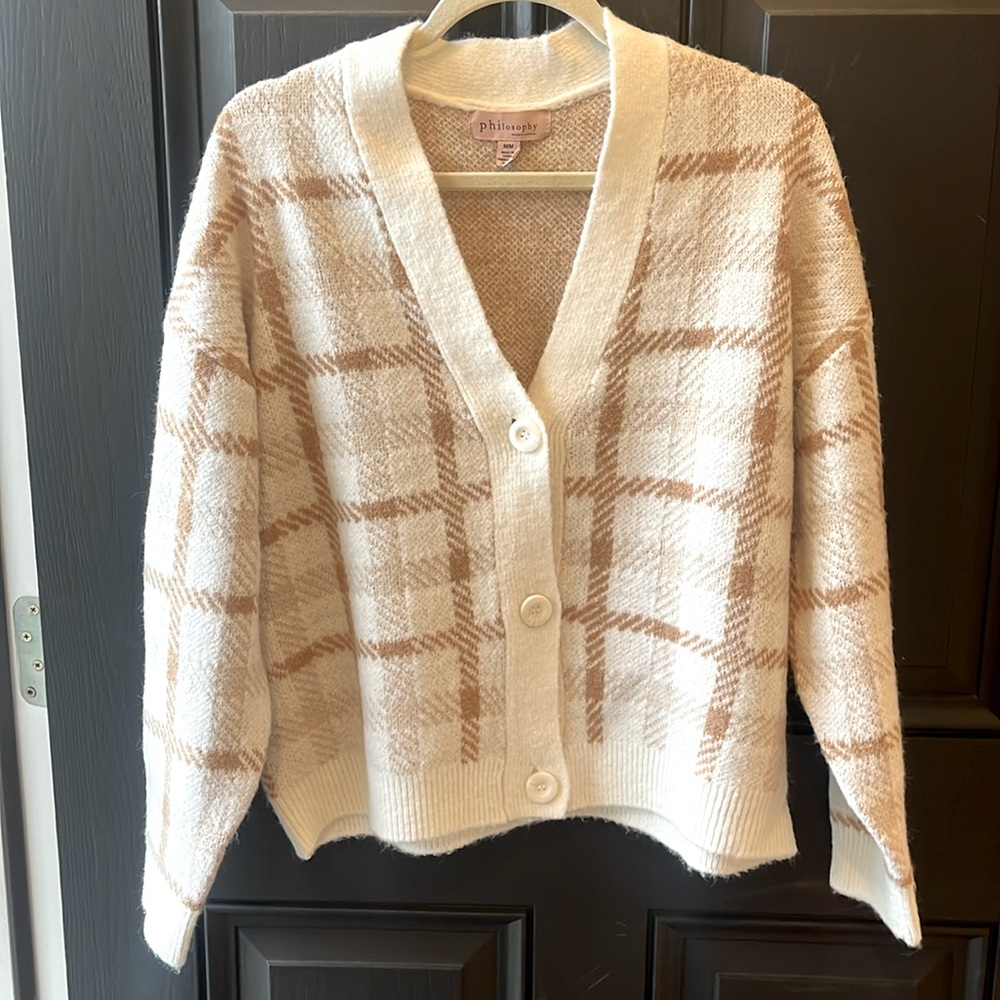 Never worn, size medium Philosophy cardigan